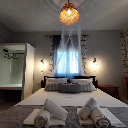 Georgia Apartments สตาฟิลอส ภายนอก รูปภาพ
