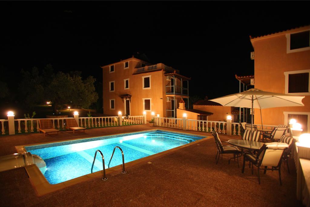 Georgia Apartments สตาฟิลอส ภายนอก รูปภาพ